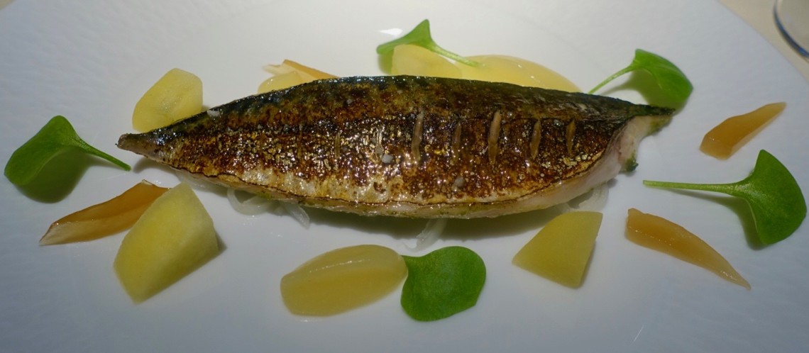 Version 2 MACKEREL AT LE MANOIR AUX QUAT’SAISSON, OXFORDSHIRE